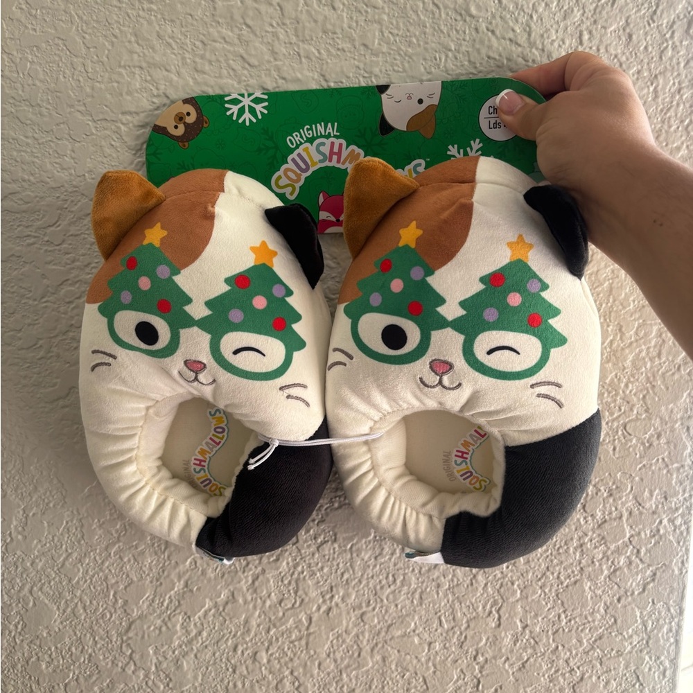 Squishmellow Slippers Size 2/3